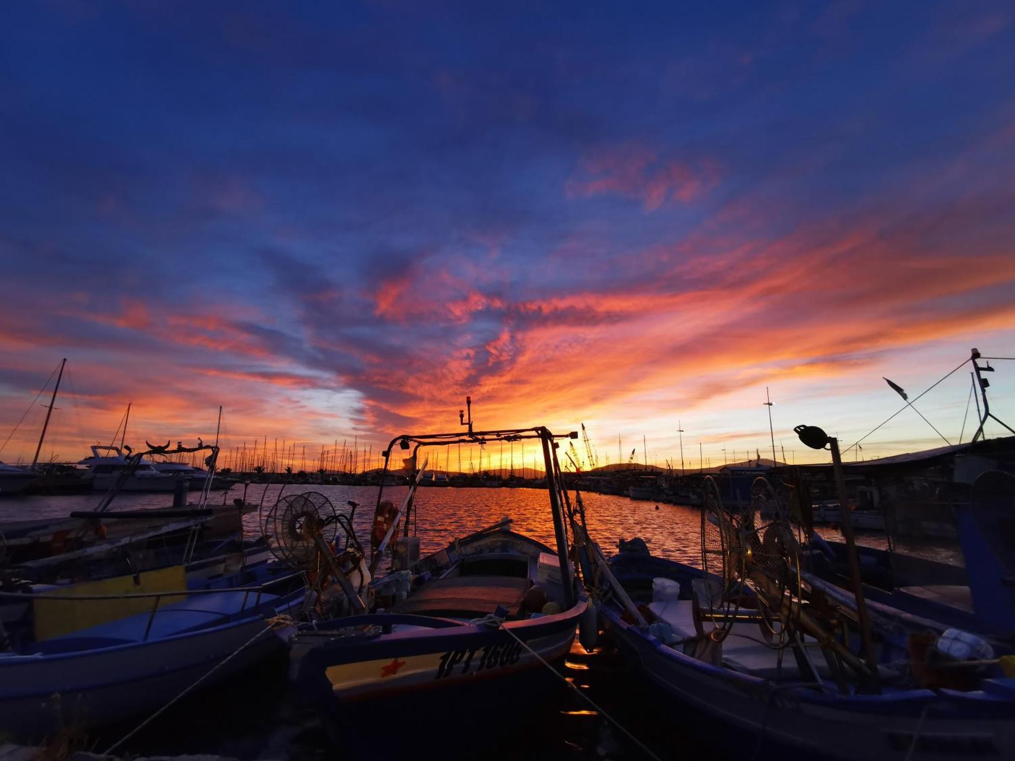 Darrere Del Port Panzió Alghero Kültér fotó